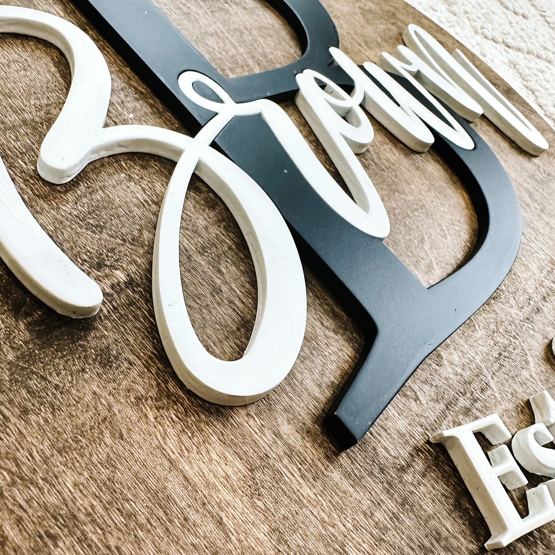 Personalized Family Name Round Wood Sign, Established Year Sign, Last Name Sign, Family Gift, Custom Family Wood Sign, Wedding Gift,