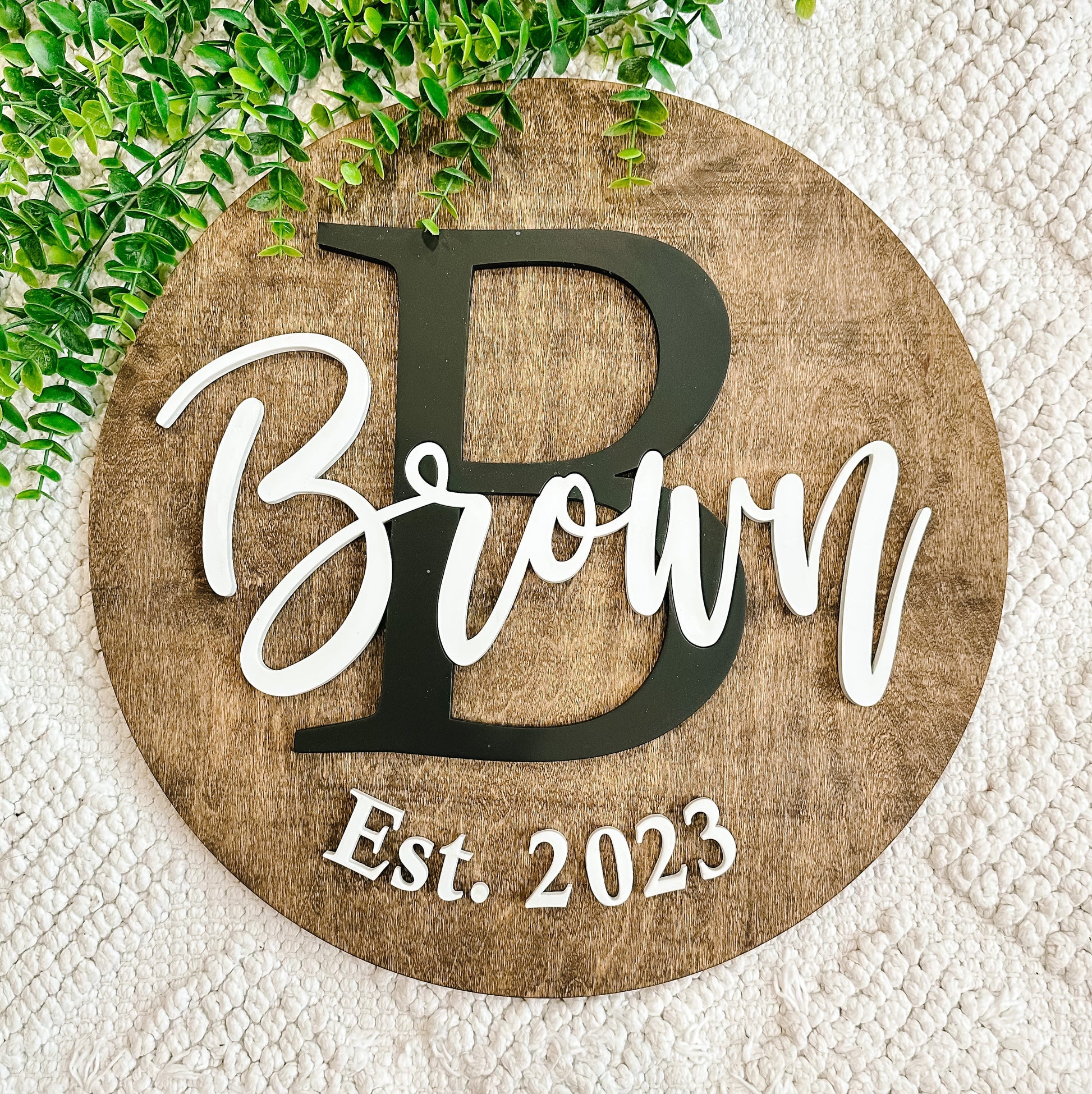 Personalized Family Name Round Wood Sign, Established Year, Last Name Sign, Housewarming Gift,  Personalized Family Wood Sign, Wedding Gift,