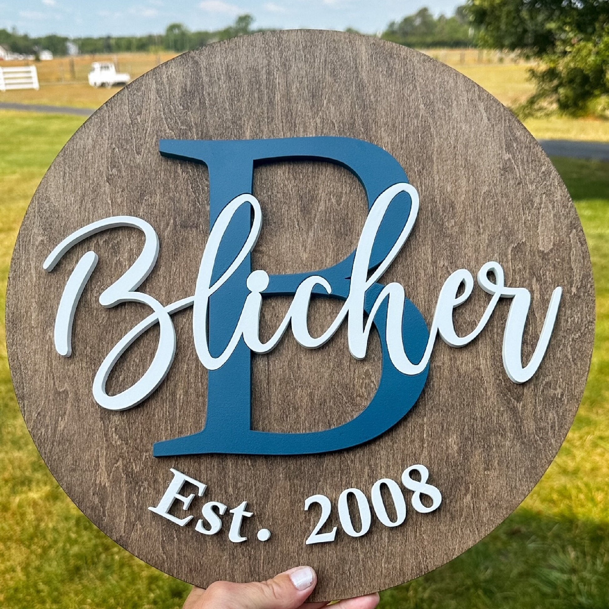 Personalized Family Name Round Wood Sign, Established Year, Last Name Sign, Housewarming Gift,  Personalized Family Wood Sign, Wedding Gift,