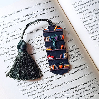 Black Bookshelf Bookmark: Personalized Polymer Clay Book lover gift