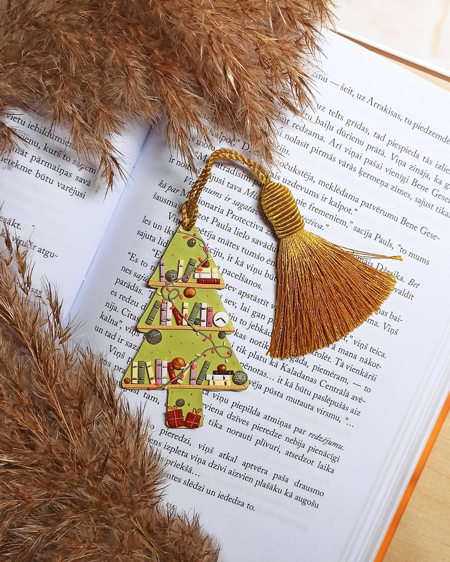 Avelli- Christmas tassel bookmark, aesthetic Christmas tree, Cute bookmark, Bookworm gift Bookshop, Magic bookmark, Winter mood reader green