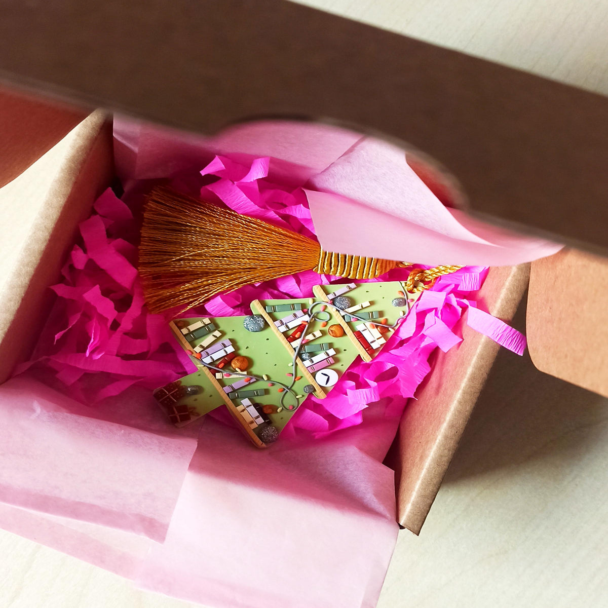 Avelli- Christmas tassel bookmark, aesthetic Christmas tree, Cute bookmark, Bookworm gift Bookshop, Magic bookmark, Winter mood reader green